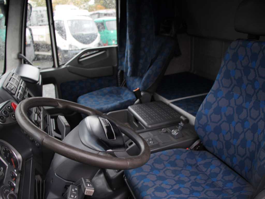 Iveco EUROCARGO ML 120EL22   IZOTHERM