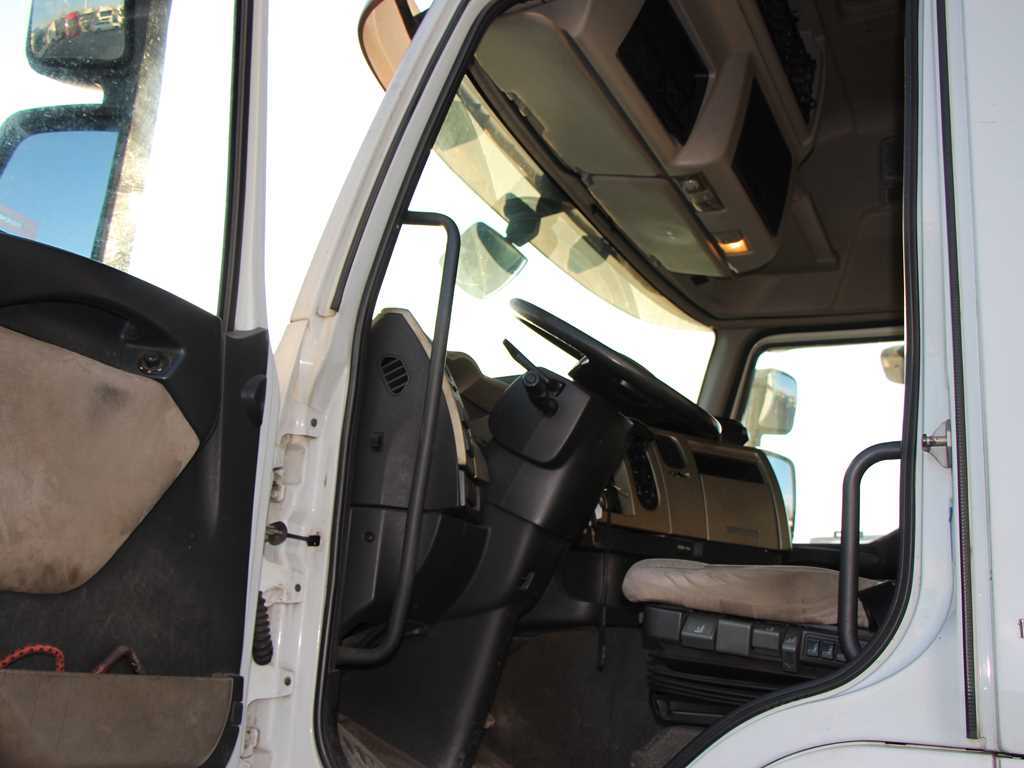 Renault PREMIUM 450 DXi 6X2  VELKOOBJEMOVÁ SOUPRAVA 120 CB