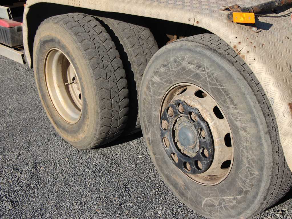 Ostatní M-B ACTROS 2535 L 6X2 NOSIČ VÝMĚNNÝCH NÁSTAVEB, AD